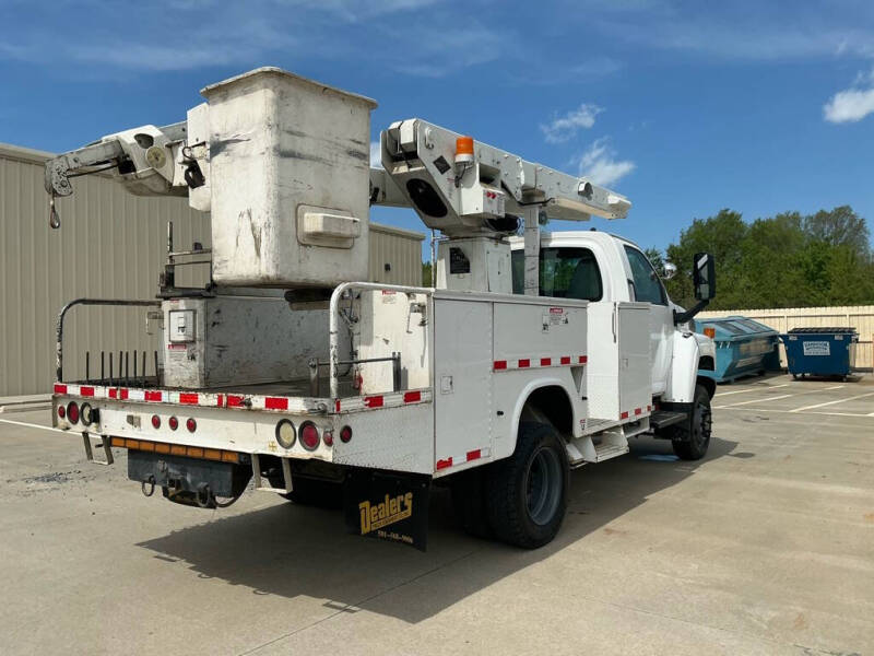 2002 Chevrolet C7500
