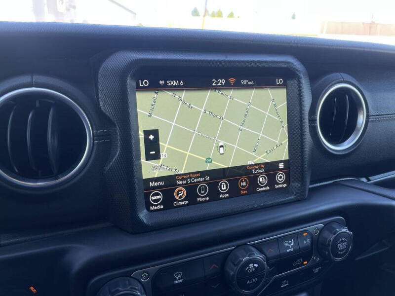 2022 Jeep Gladiator Overland