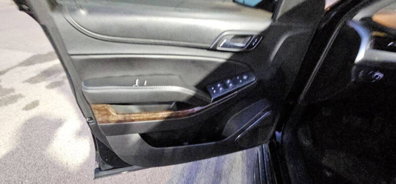 2018 Chevrolet Suburban LS