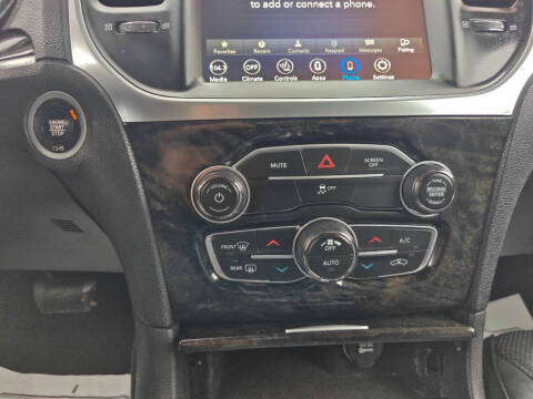 2018 Chrysler 300 Limited