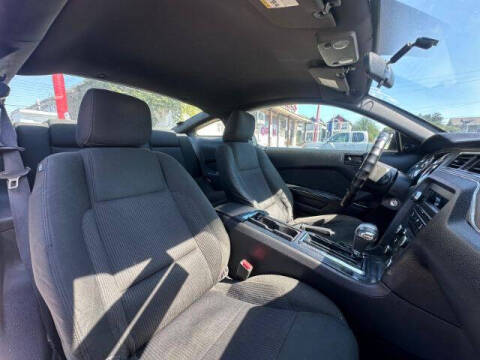 2010 Ford Mustang V6 Premium