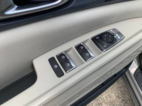 2025 Kia Carnival EX