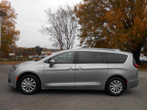 2018 Chrysler Pacifica Touring L