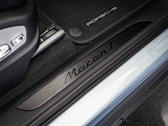 2026 Porsche Macan T