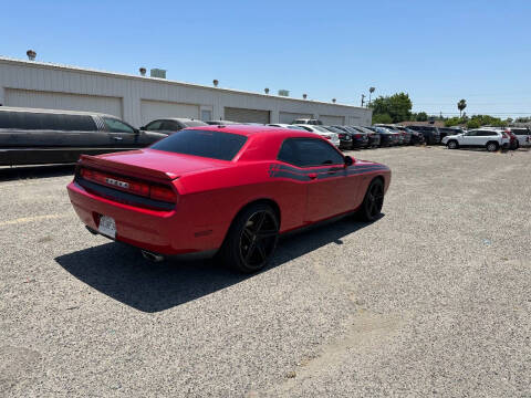 2012 Dodge Challenger R/T Plus