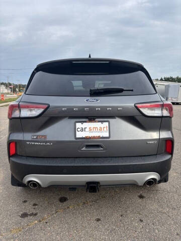 2022 Ford Escape Hybrid Titanium