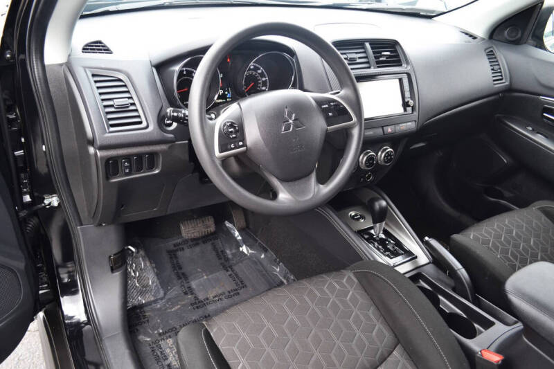 2024 Mitsubishi Outlander Sport ES