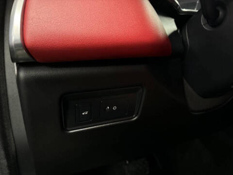 2024 Jaguar F-PACE P400 R-Dynamic S