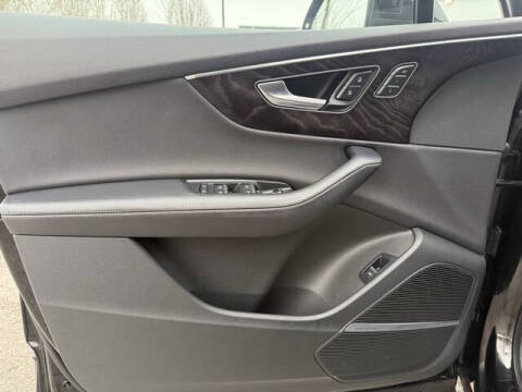 2023 Audi Q7 quattro Premium Plus 45 TFSI