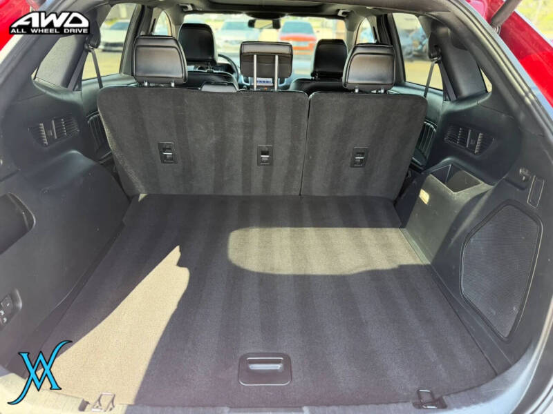 2020 Ford Edge ST