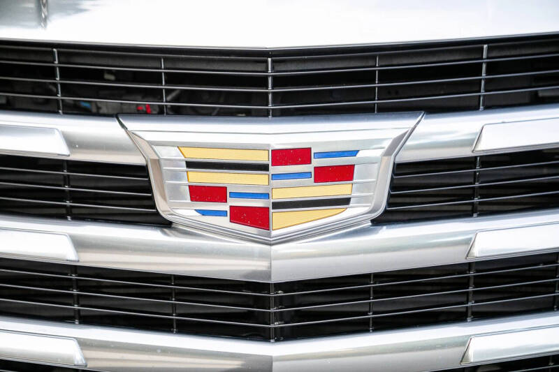 2018 Cadillac Escalade Standard