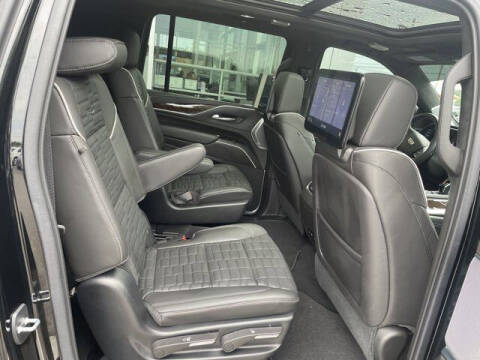 2021 Cadillac Escalade ESV Sport Platinum