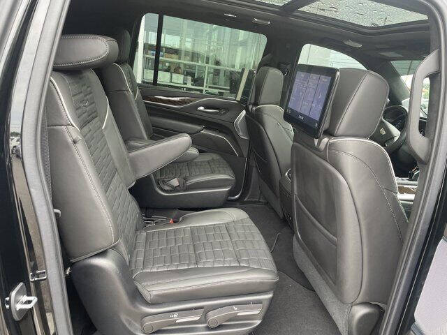 2021 Cadillac Escalade ESV Sport Platinum