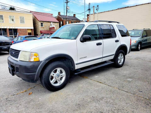 2004 Ford Explorer for sale at Greenway Auto LLC in Berryville VA