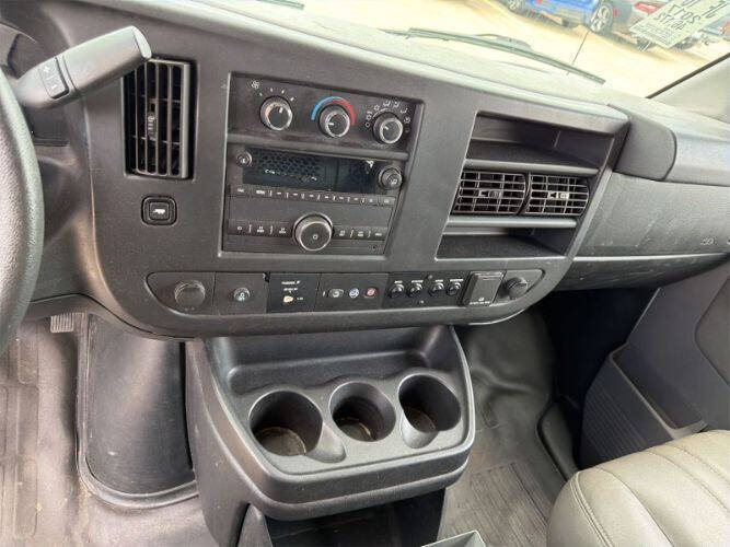 2017 Chevrolet Express 2500