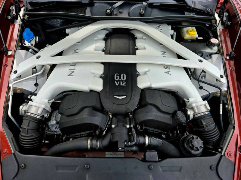 2014 Aston Martin Vanquish