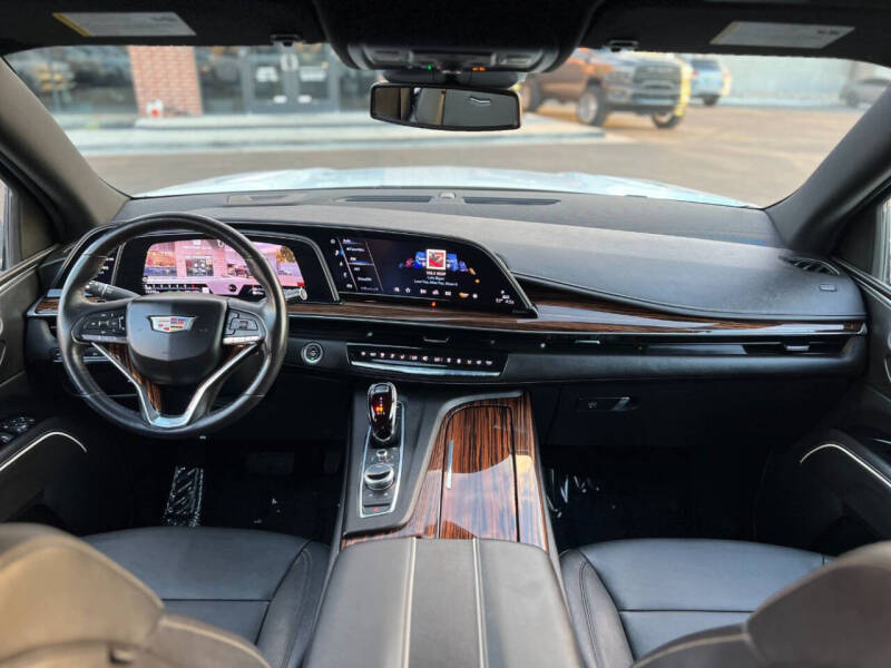 2022 Cadillac Escalade ESV Luxury