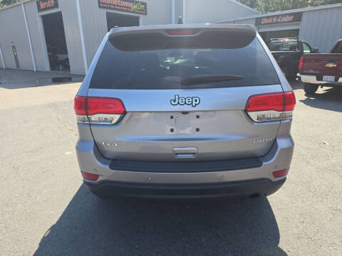 2017 Jeep Grand Cherokee Laredo