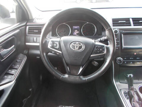 2017 Toyota Camry SE