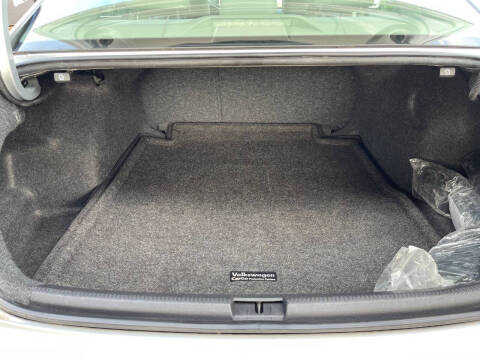 2016 Volkswagen Passat 1.8T SE