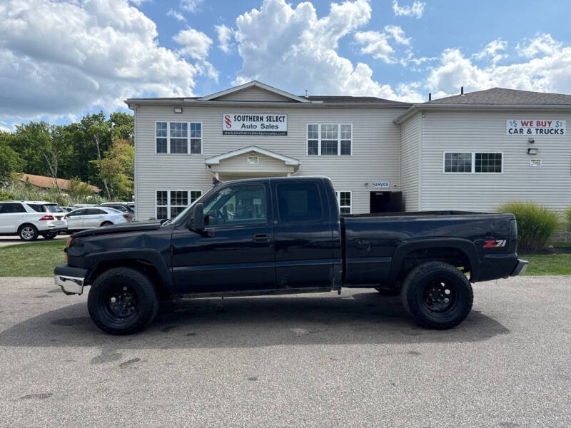 2004 Chevrolet Silverado 1500 for sale at SOUTHERN SELECT AUTO SALES in Medina OH