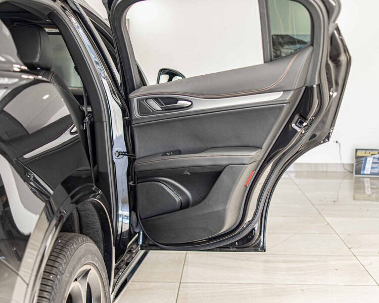 2025 Alfa Romeo Stelvio