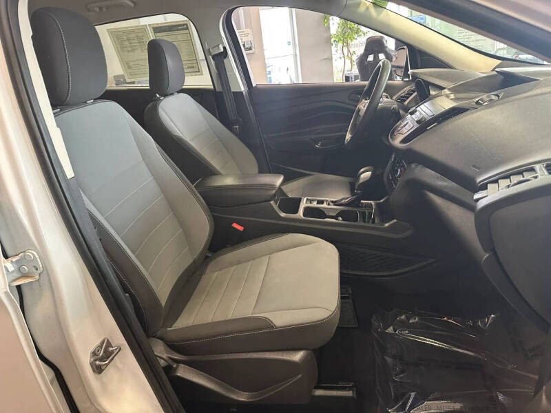 2019 Ford Escape S