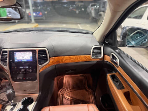 2013 Jeep Grand Cherokee Overland Summit