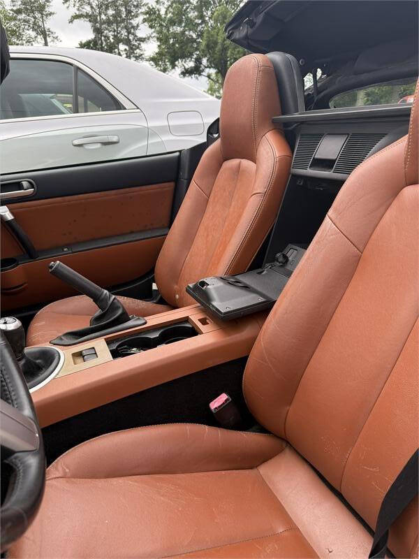 2006 Mazda MX-5 Miata