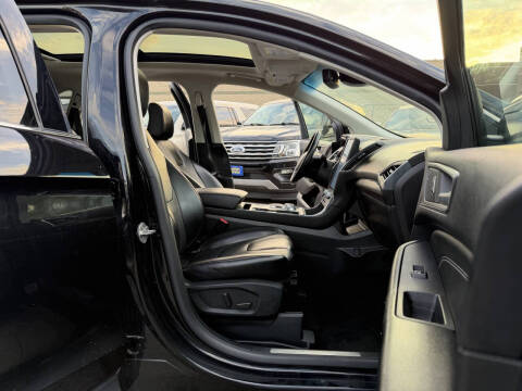 2022 Ford Edge Titanium