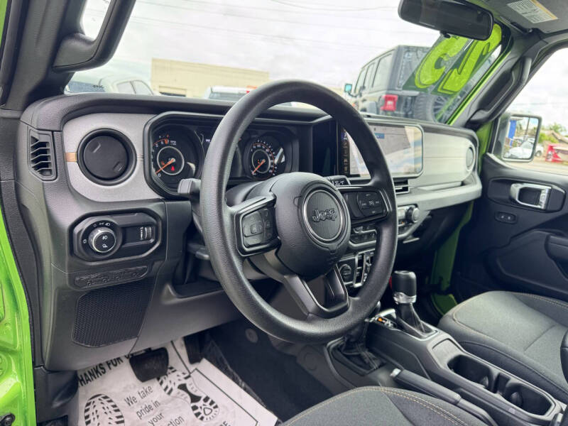 2025 Jeep Gladiator NightHawk