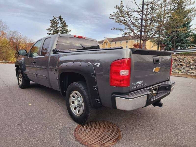 2011 Chevrolet Silverado 1500 for sale at Commonwealth Motors LLC in Moosic, PA