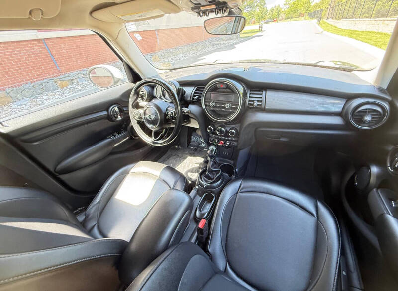 2015 MINI Hardtop 4 Door Cooper