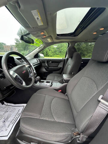 2015 GMC Acadia SLE-2