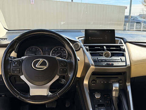 2017 Lexus NX 200t