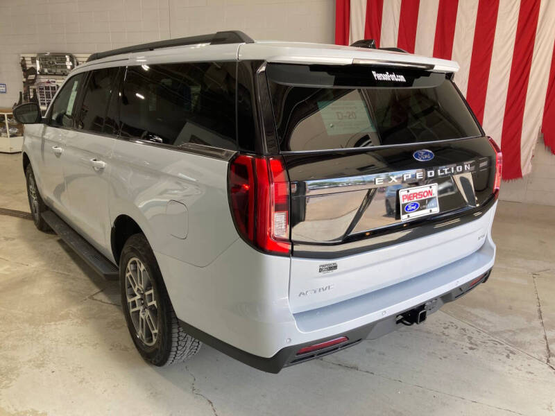 2026 Ford Expedition MAX Active