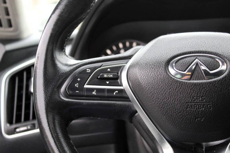 2021 Infiniti Q50 Luxe