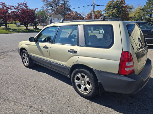 2004 Subaru Forester for sale at QUEENSGATE AUTO SALES in York, PA