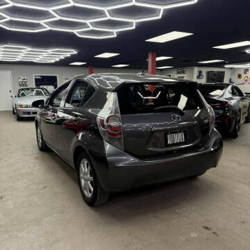 2013 Toyota Prius c Three