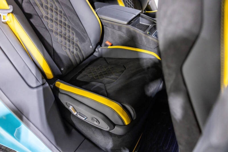 2024 Lamborghini Urus S