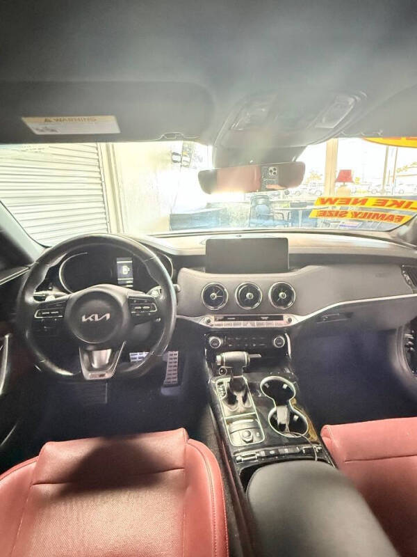 2022 Kia Stinger GT-Line