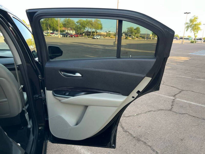 2020 Cadillac XT4 Luxury