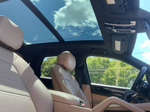 2019 Porsche Cayenne E-Hybrid
