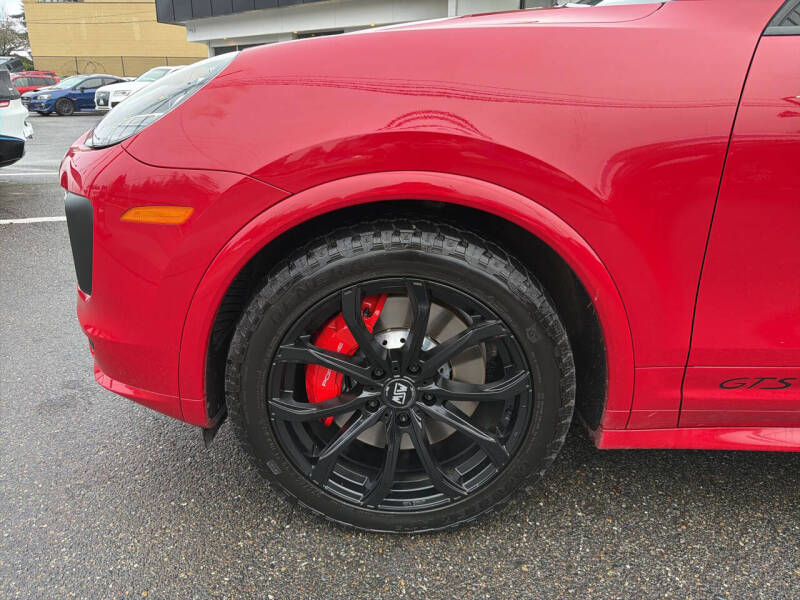 2016 Porsche Cayenne GTS