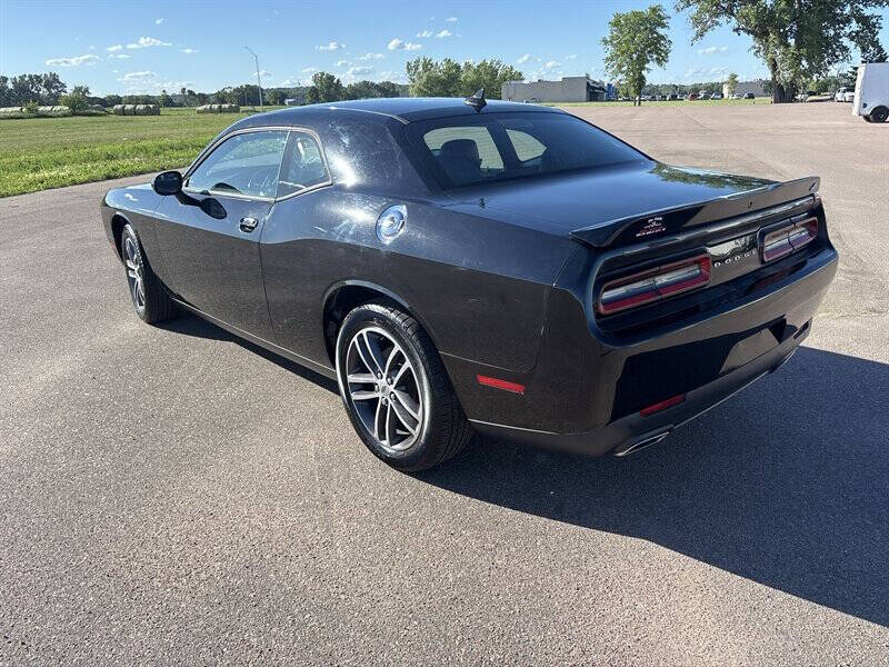 2019 Dodge Challenger SXT
