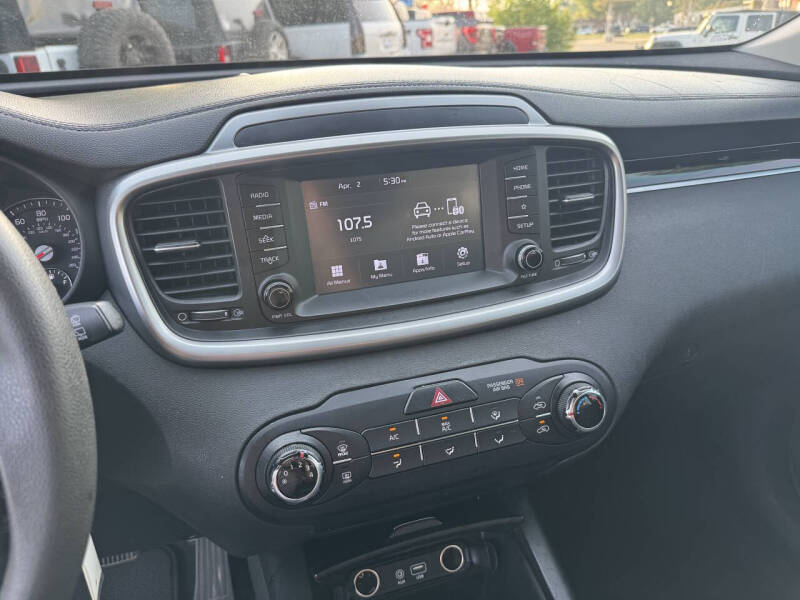 2019 Kia Sorento L