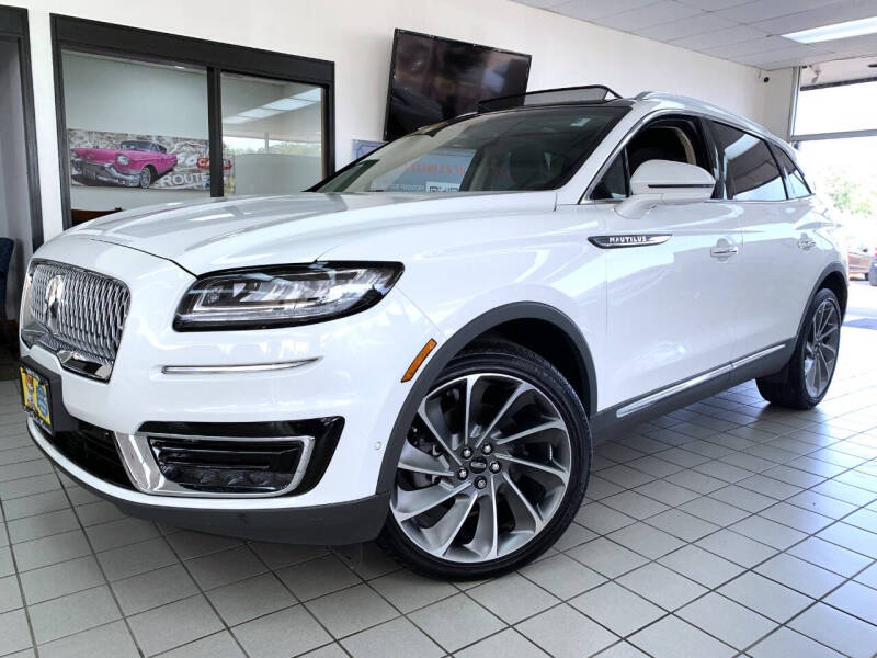 2020 Lincoln Nautilus for sale at SAINT CHARLES MOTORCARS in Saint Charles IL