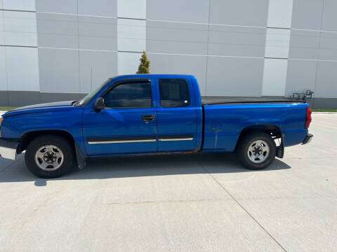 2003 Chevrolet Silverado 1500 for sale at ELMHURST  CAR CENTER in Elmhurst IL