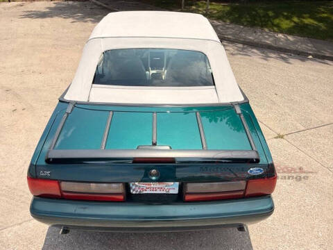 1990 Ford Mustang