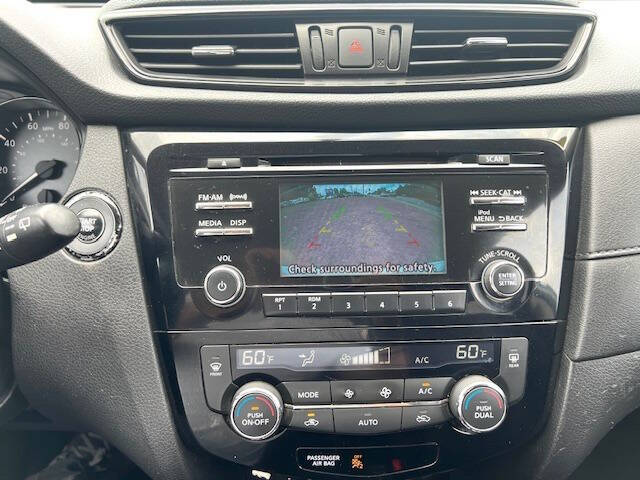 2017 Nissan Rogue SV